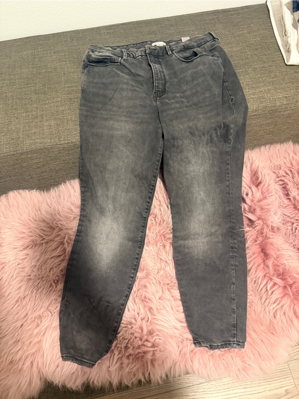 Good American Black (Gray) Skinny Jeans - “Always Fits” Good Legs